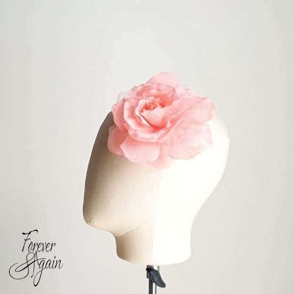Coral flower hair pin