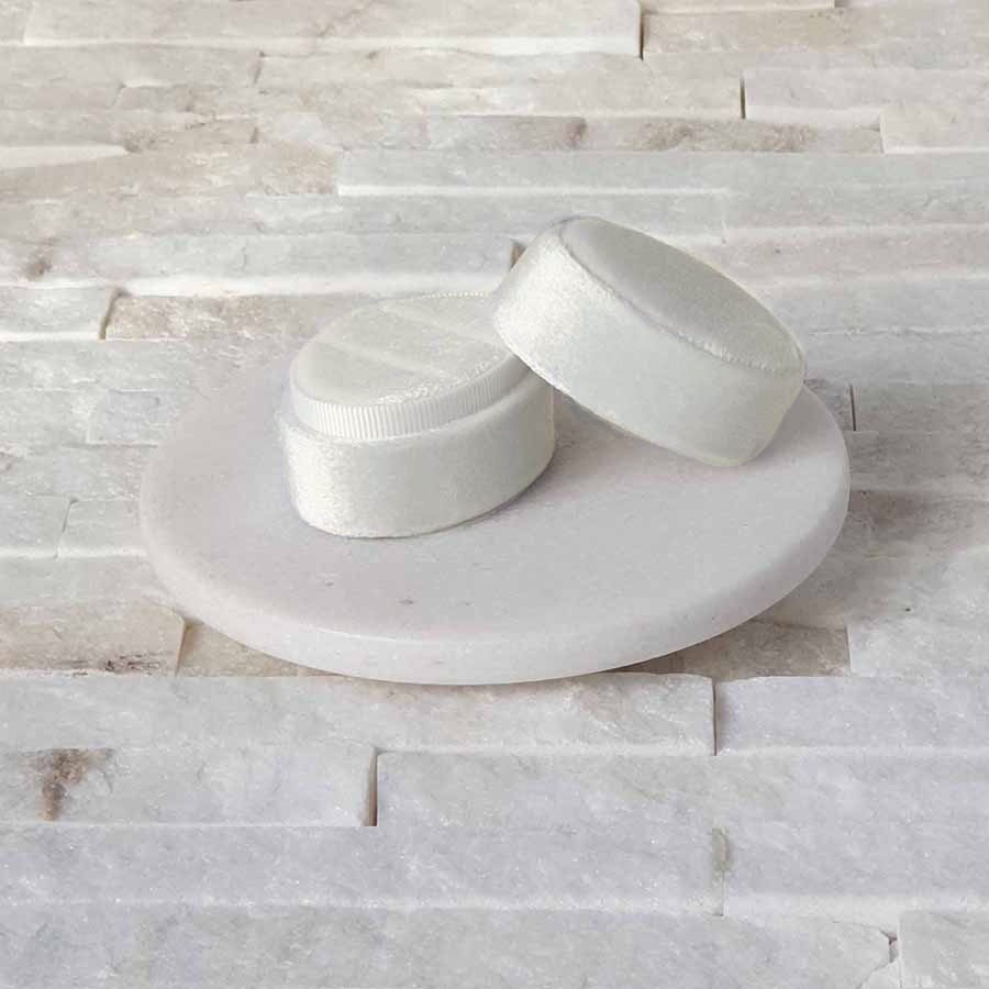Soft padded ring box to securely transport your wedding rings ready at the alter.